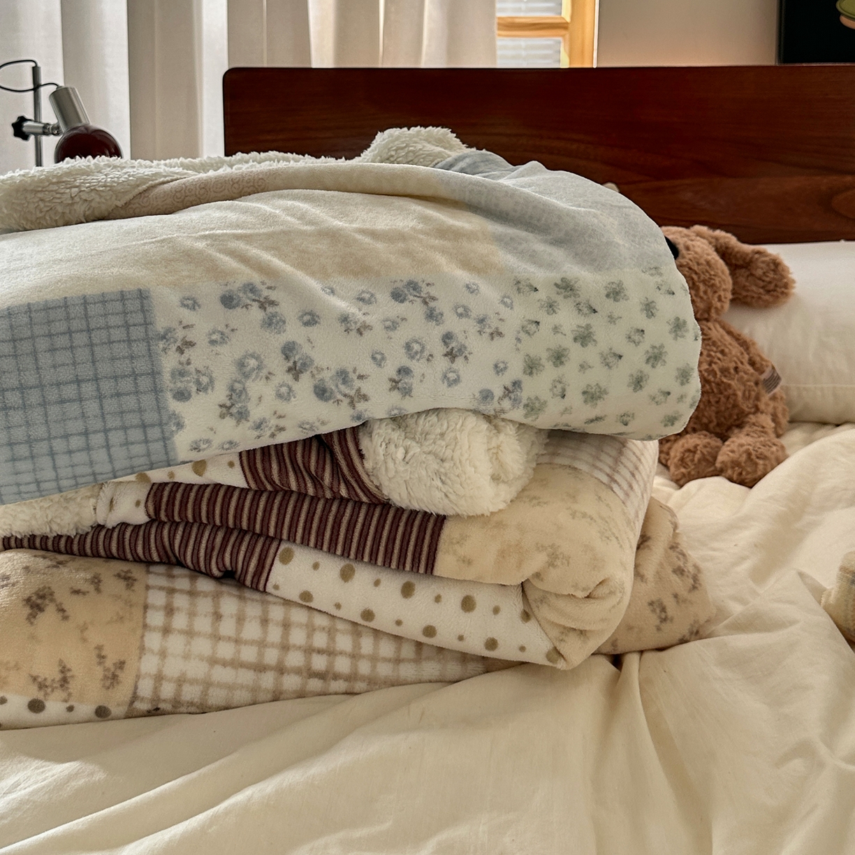 91家纺网 家纺一手货源 找家纺 艾咪-Amy ntmy 2025新款中古风牛奶绒羊羔绒双层毯 组合图