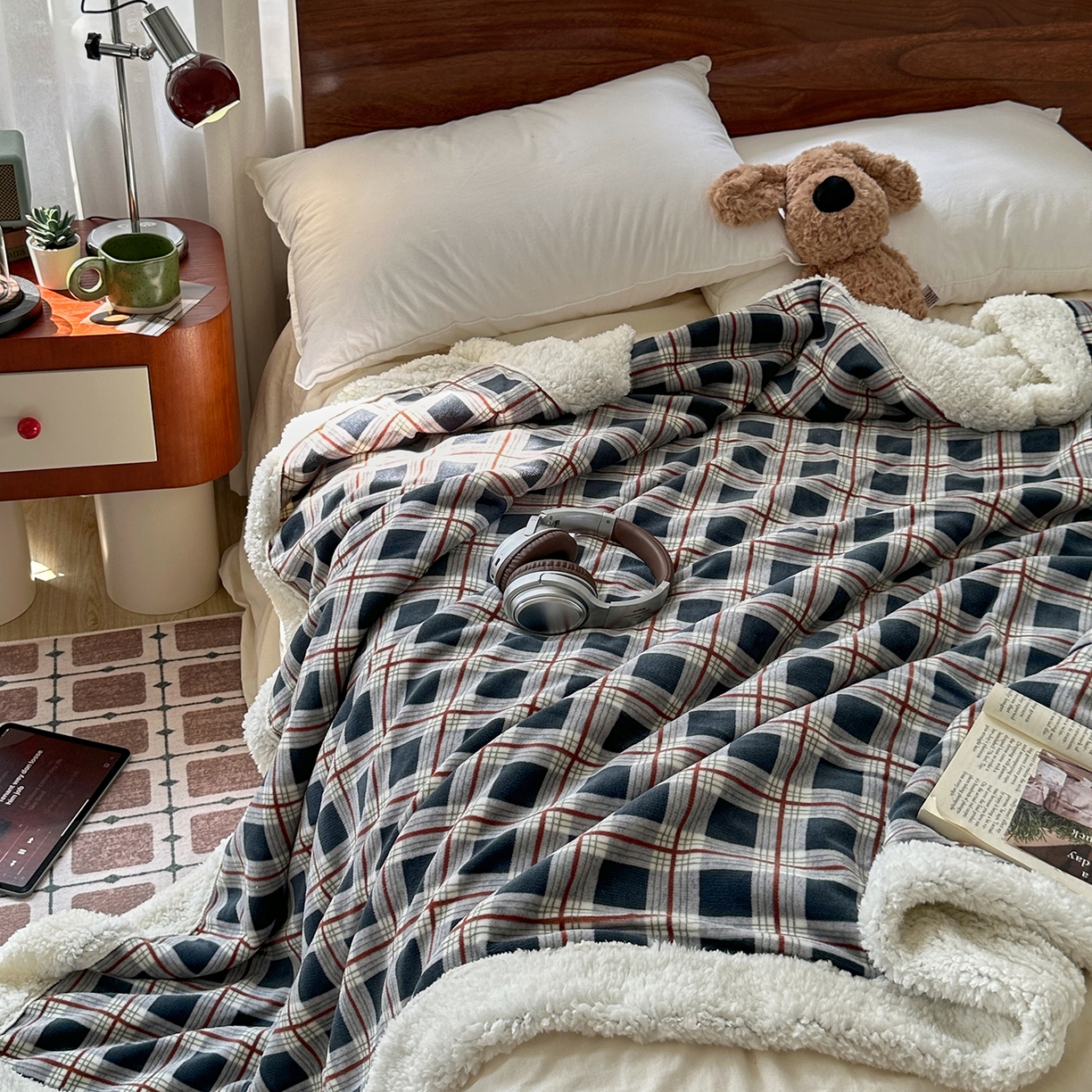 91家纺网 家纺一手货源 找家纺 艾咪-Amy ntmy 2025新款中古风牛奶绒羊羔绒双层毯 牛仔格蓝