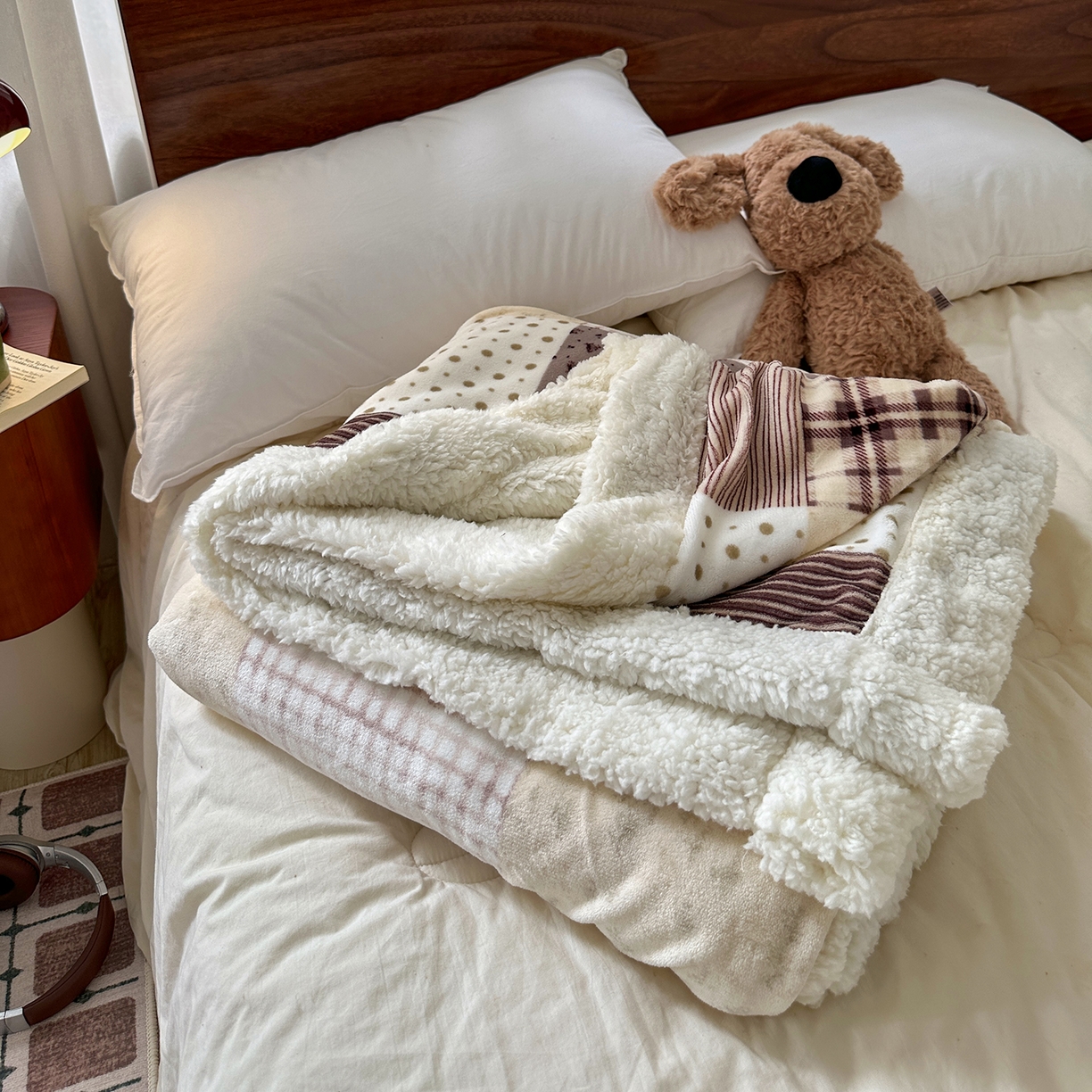 艾咪-Amy ntmy 2025新款中古风牛奶绒羊羔绒双层毯 花栖礼紫