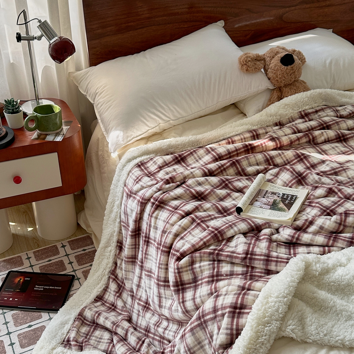 91家纺网 家纺一手货源 找家纺 艾咪-Amy ntmy 2025新款中古风牛奶绒羊羔绒双层毯 伊索紫