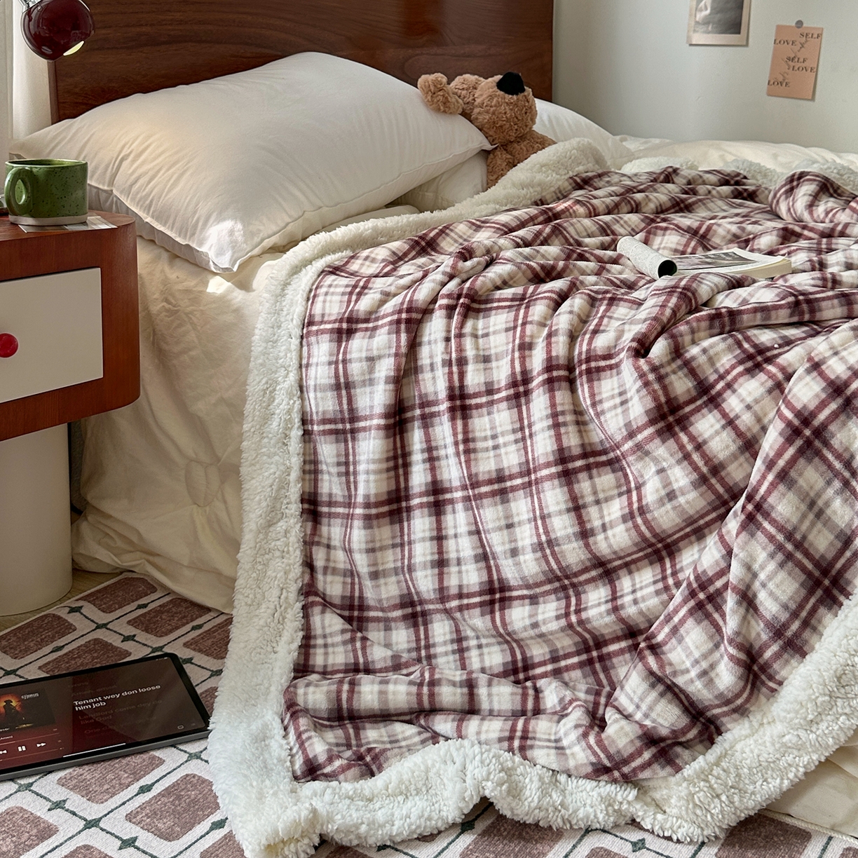 91家纺网 家纺一手货源 找家纺 艾咪-Amy ntmy 2025新款中古风牛奶绒羊羔绒双层毯 伊索紫