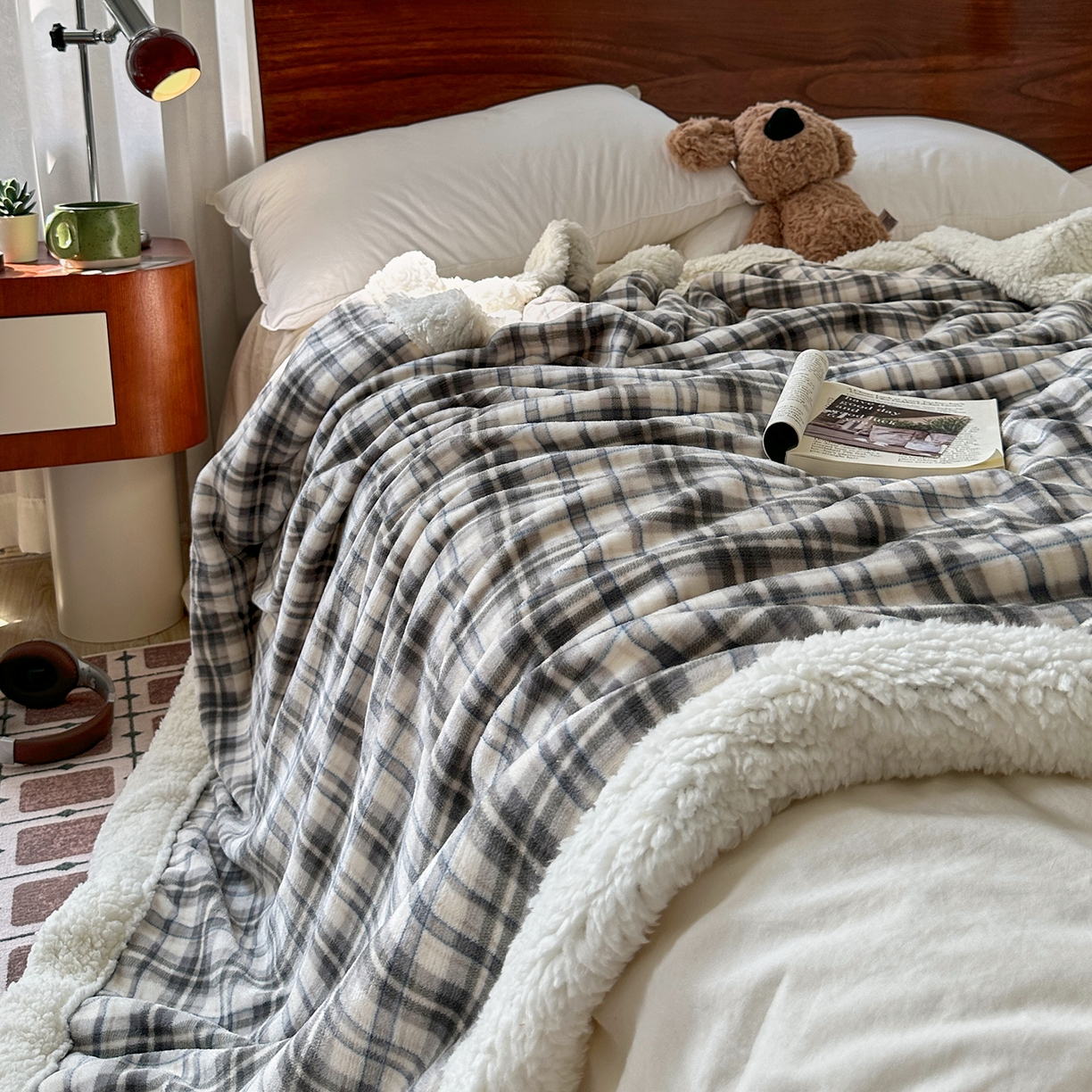 91家纺网 家纺一手货源 找家纺 艾咪-Amy ntmy 2025新款中古风牛奶绒羊羔绒双层毯 伊索卡其