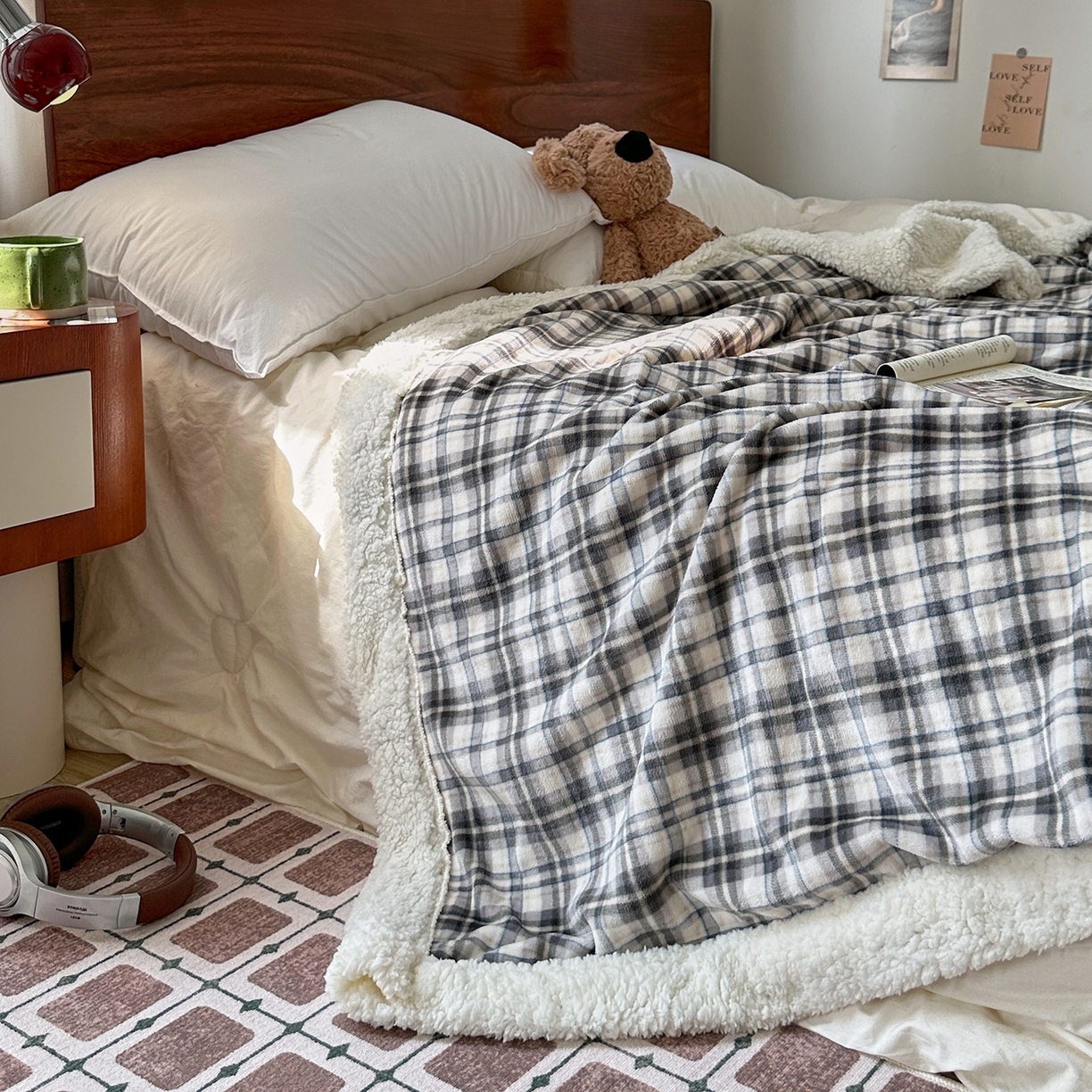 91家纺网 家纺一手货源 找家纺 艾咪-Amy ntmy 2025新款中古风牛奶绒羊羔绒双层毯 伊索卡其