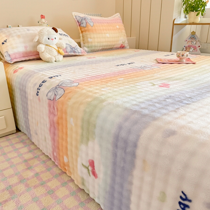 91家纺网 家纺一手货源 找家纺 绣女坊 2025新款A类高克重牛奶绒泡泡绒印花床单单件冬季保暖毛绒毯子绒床单三件套 彩虹樱桃