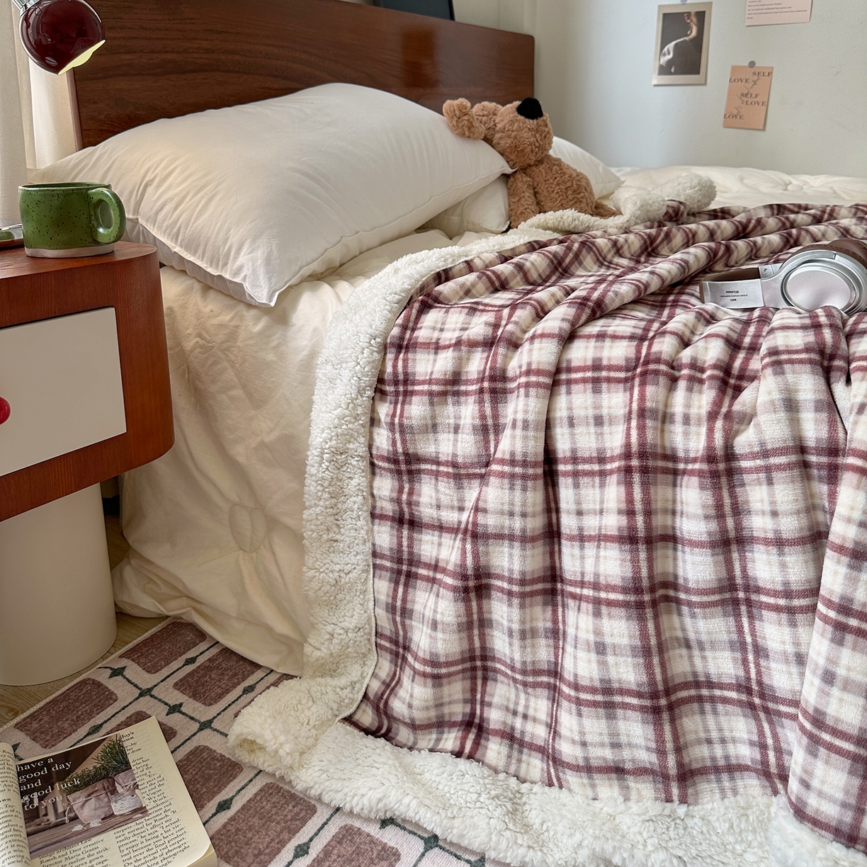 91家纺网 家纺一手货源 找家纺 艾咪-Amy ntmy 2025新款中古风牛奶绒羊羔绒双层毯 伊索紫