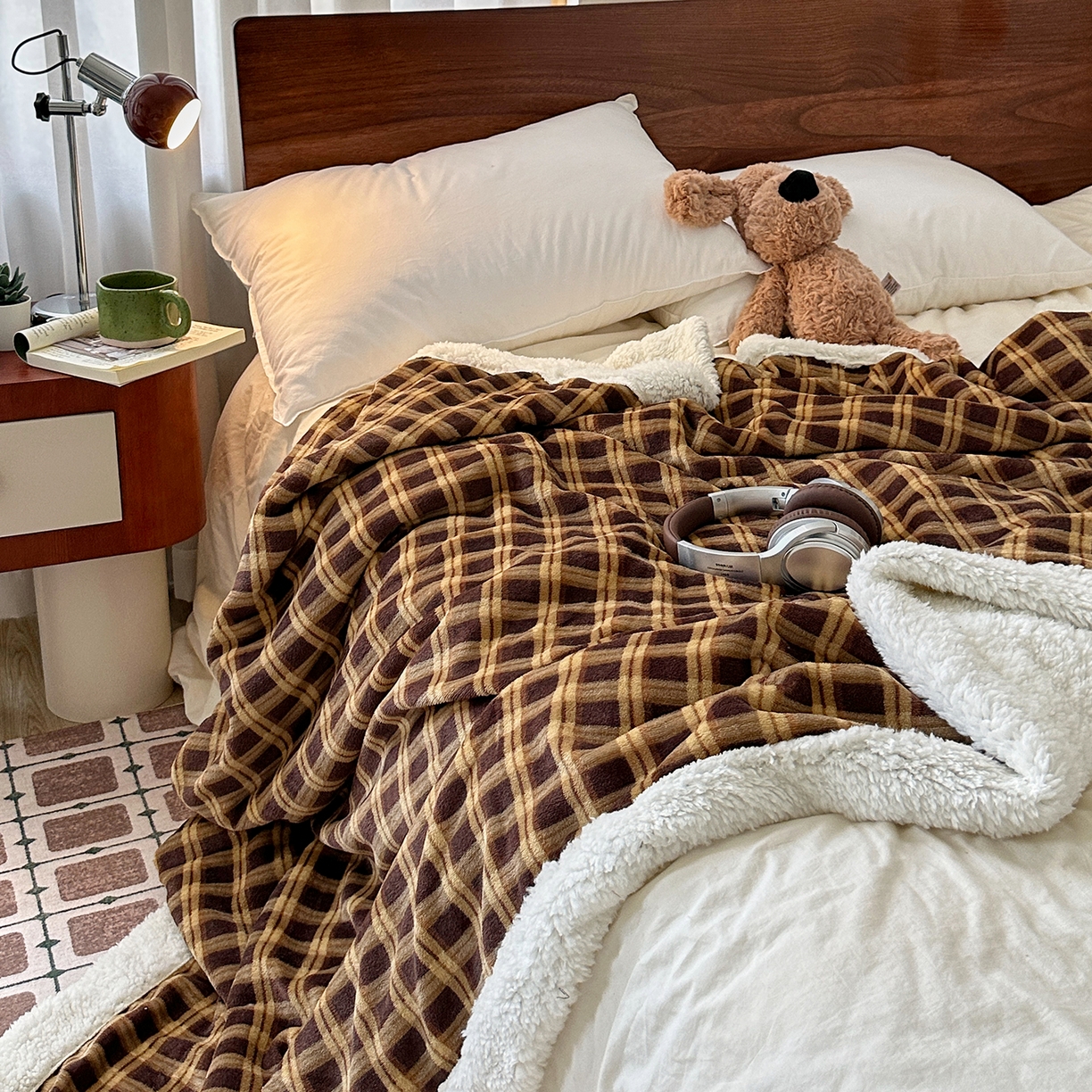 91家纺网 家纺一手货源 找家纺 艾咪-Amy ntmy 2025新款中古风牛奶绒羊羔绒双层毯 可乐加糖