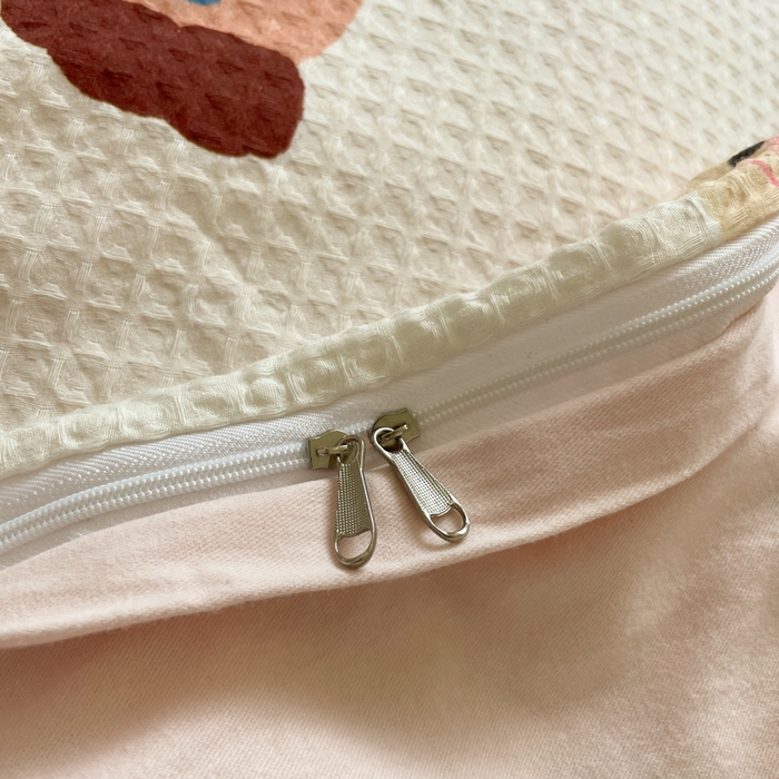 91家纺网 家纺一手货源 找家纺 小叮当家纺仓储工厂店 2025新款提供买家秀爆款花型不断货全棉纯棉A类华夫格印花磨毛四件套 动物派对-米