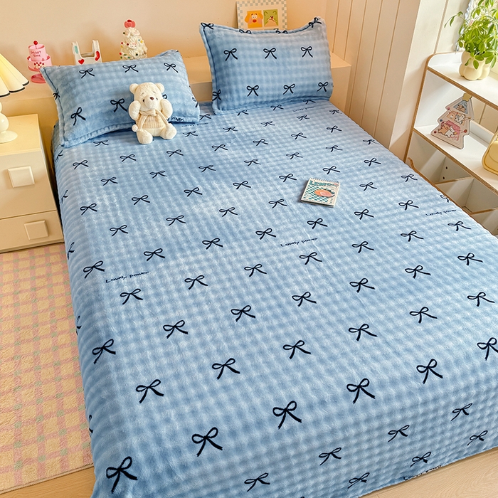 91家纺网 家纺一手货源 找家纺 绣女坊 2025新款A类高克重牛奶绒泡泡绒印花床单单件冬季保暖毛绒毯子绒床单三件套 蝴蝶结-兰