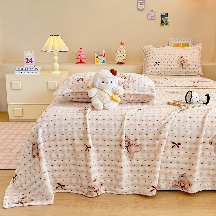 91家纺网 家纺一手货源 找家纺 绣女坊 2025新款A类高克重牛奶绒泡泡绒印花床单单件冬季保暖毛绒毯子绒床单三件套 维尼日记