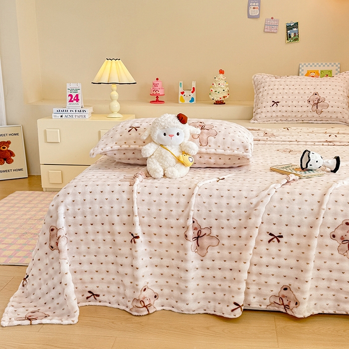 91家纺网 家纺一手货源 找家纺 绣女坊 2025新款A类高克重牛奶绒泡泡绒印花床单单件冬季保暖毛绒毯子绒床单三件套 维尼日记