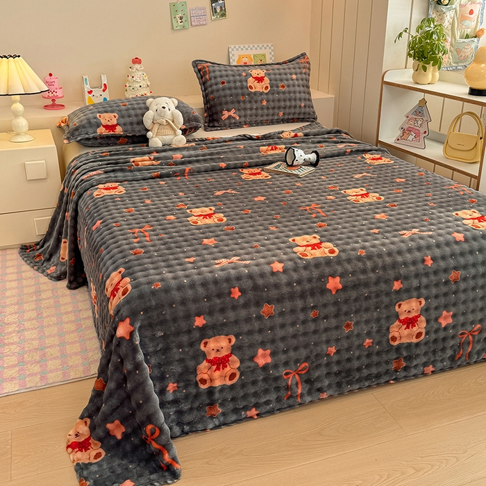 91家纺网 家纺一手货源 找家纺 绣女坊 2025新款A类高克重牛奶绒泡泡绒印花床单单件冬季保暖毛绒毯子绒床单三件套 星星小熊