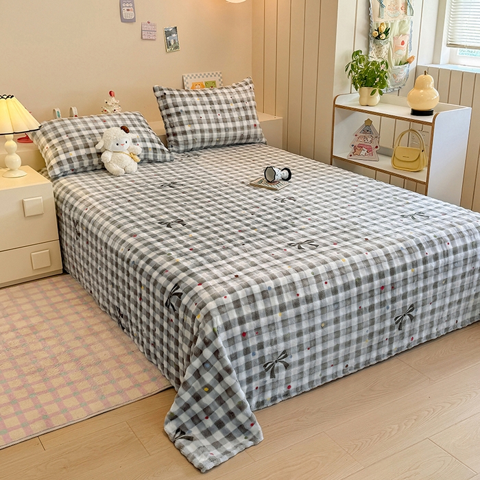 91家纺网 家纺一手货源 找家纺 绣女坊 2025新款A类高克重牛奶绒泡泡绒印花床单单件冬季保暖毛绒毯子绒床单三件套 元气格子