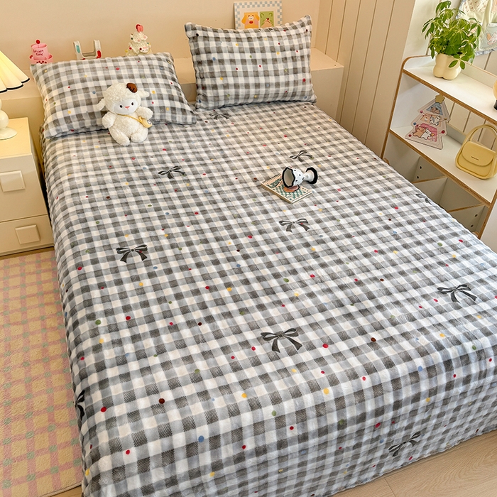 91家纺网 家纺一手货源 找家纺 绣女坊 2025新款A类高克重牛奶绒泡泡绒印花床单单件冬季保暖毛绒毯子绒床单三件套 元气格子