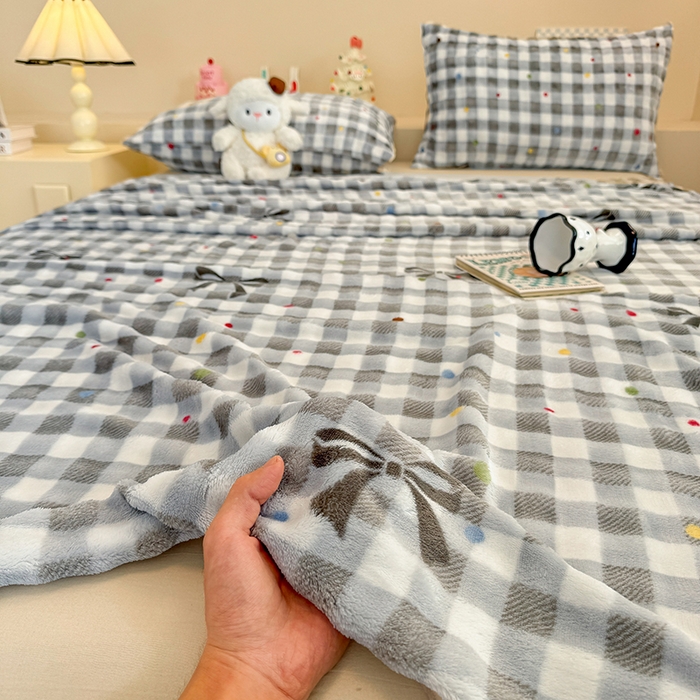 91家纺网 家纺一手货源 找家纺 绣女坊 2025新款A类高克重牛奶绒泡泡绒印花床单单件冬季保暖毛绒毯子绒床单三件套 元气格子