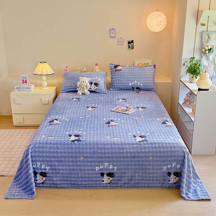 91家纺网 家纺一手货源 找家纺 绣女坊 2025新款A类高克重牛奶绒泡泡绒印花床单单件冬季保暖毛绒毯子绒床单三件套 追梦努比