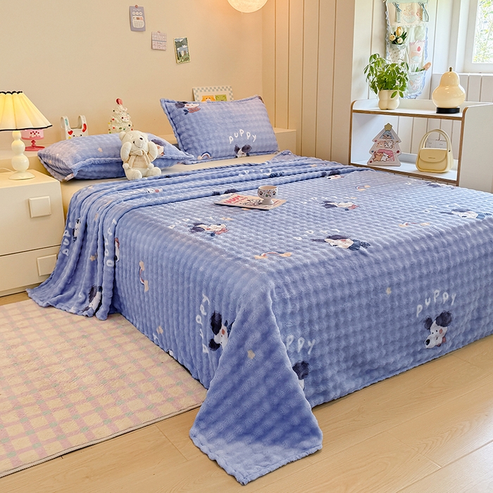 91家纺网 家纺一手货源 找家纺 绣女坊 2025新款A类高克重牛奶绒泡泡绒印花床单单件冬季保暖毛绒毯子绒床单三件套 追梦努比