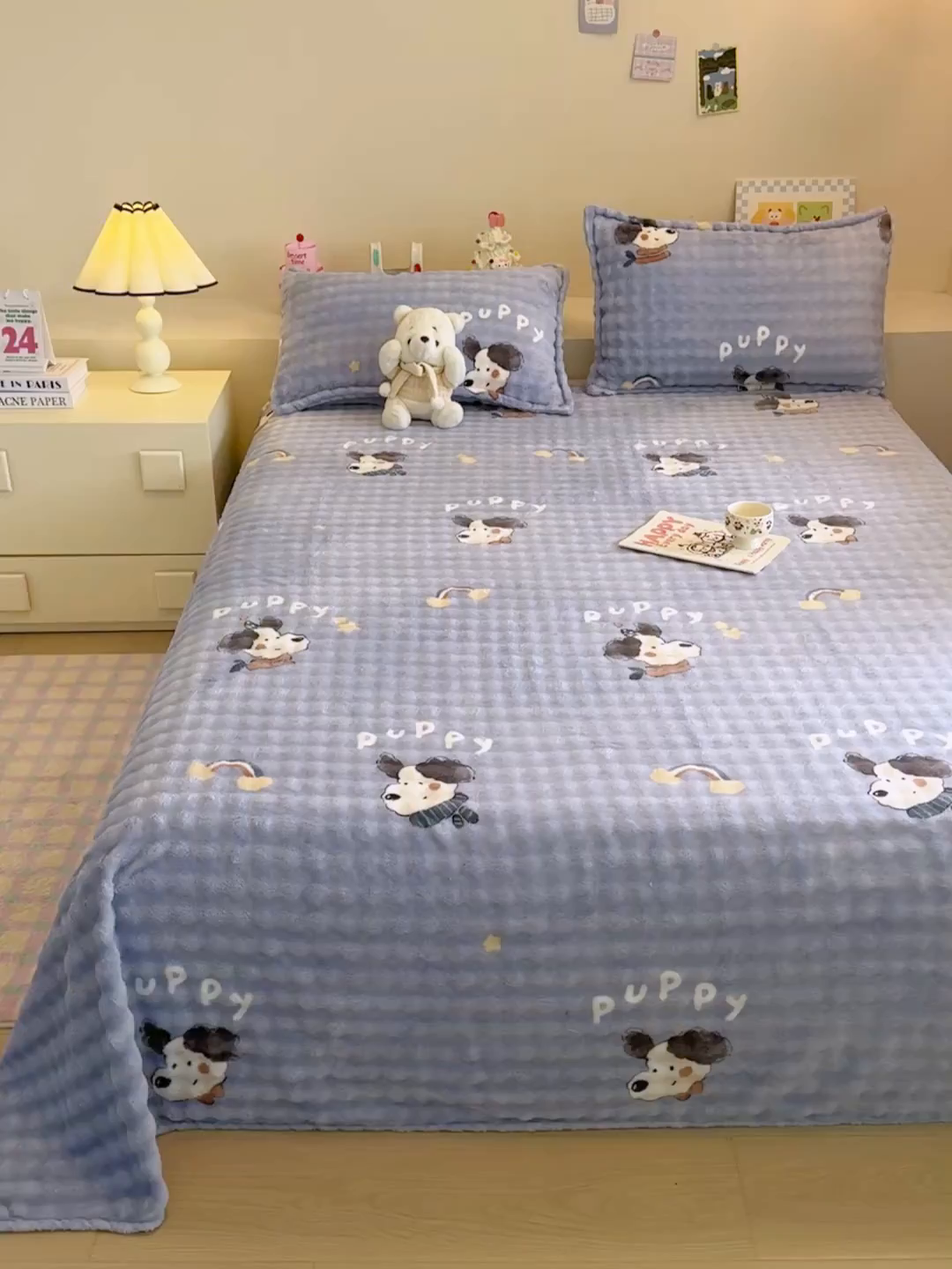 91家纺网 家纺一手货源 找家纺 绣女坊 2025新款A类高克重牛奶绒泡泡绒印花床单单件冬季保暖毛绒毯子绒床单三件套 追梦努比