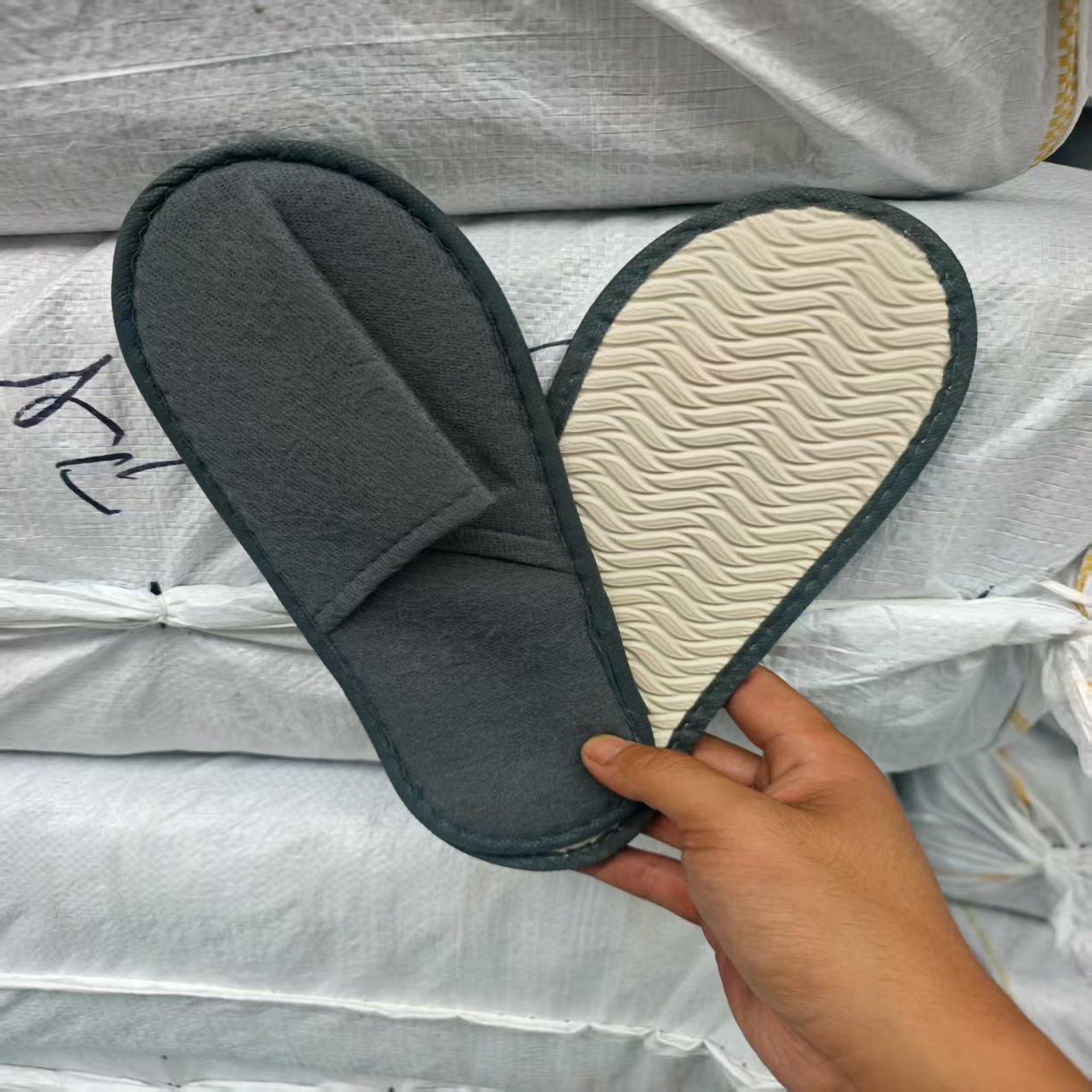 91家纺网 家纺一手货源 找家纺 （总）锦兴酒店布草 2025新款一次性拖鞋高档酒店民宿宾馆专用加厚防滑拖鞋拉毛绒麻布拖鞋批发-第二批