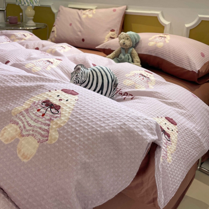 91家纺网 家纺一手货源 找家纺 小叮当家纺仓储工厂店 2025新款提供买家秀爆款花型不断货全棉纯棉A类华夫格印花磨毛四件套 克洛莉-紫