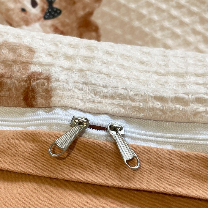 91家纺网 家纺一手货源 找家纺 小叮当家纺仓储工厂店 2025新款提供买家秀爆款花型不断货全棉纯棉A类华夫格印花磨毛四件套 莫妮卡-卡其