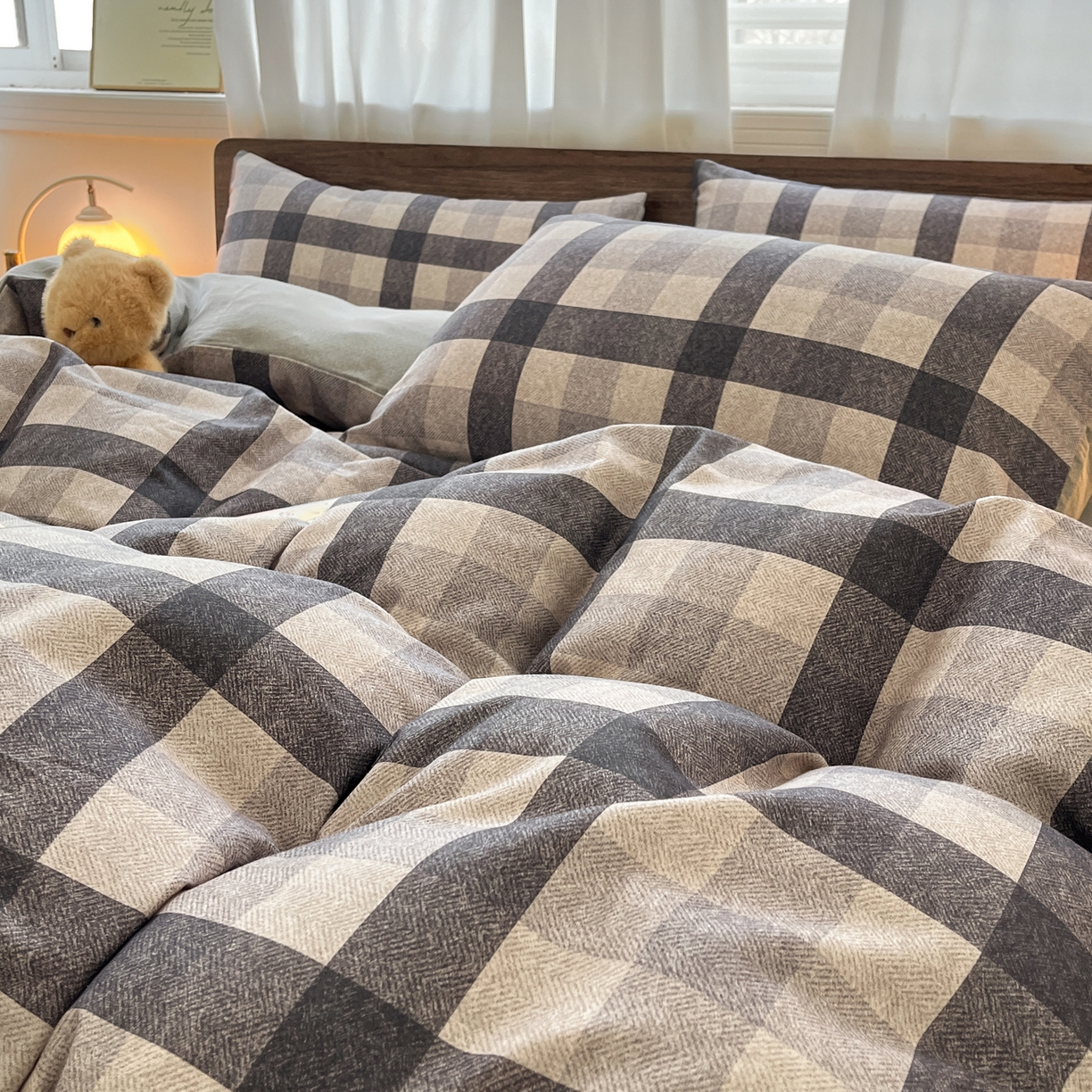 91家纺网 家纺一手货源 找家纺 小叮当家纺仓储工厂店 2025新款提供买家秀爆款花型不断货亲肤舒适原棉加厚磨毛四件套 朗格-灰