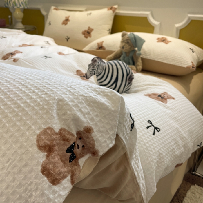 91家纺网 家纺一手货源 找家纺 小叮当家纺仓储工厂店 2025新款提供买家秀爆款花型不断货全棉纯棉A类华夫格印花磨毛四件套 莫妮卡-米