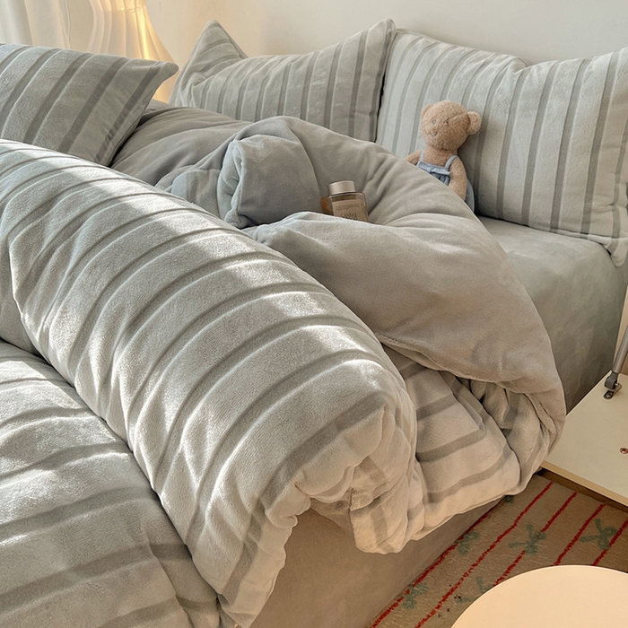 91家纺网 家纺一手货源 找家纺 （总）三朵家纺 2025新款3D立体加厚雕花绒牛奶绒四件套-米兰系列