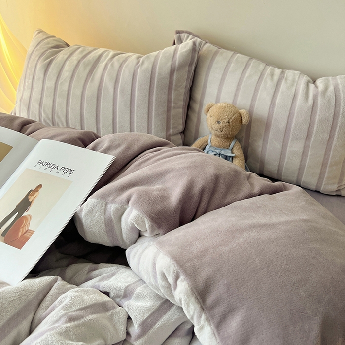 91家纺网 家纺一手货源 找家纺 三朵家纺 2025新款3D立体加厚雕花绒牛奶绒四件套-米兰系列 米兰-紫