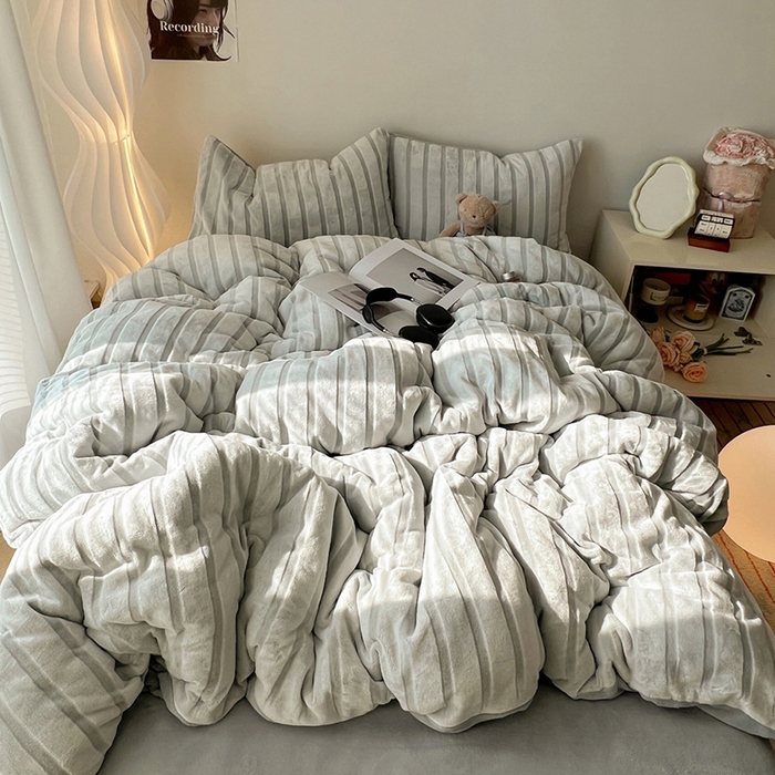 91家纺网 家纺一手货源 找家纺 （总）三朵家纺 2025新款3D立体加厚雕花绒牛奶绒四件套-米兰系列