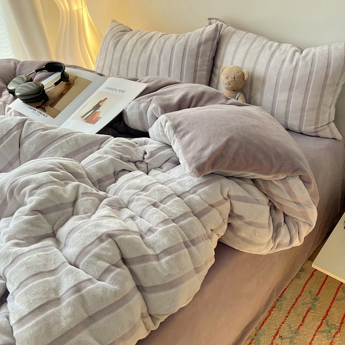 91家纺网 家纺一手货源 找家纺 三朵家纺 2025新款3D立体加厚雕花绒牛奶绒四件套-米兰系列 米兰-紫