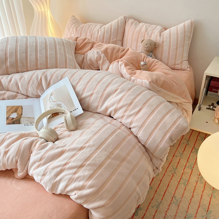 91家纺网 家纺一手货源 找家纺 三朵家纺 2025新款3D立体加厚雕花绒牛奶绒四件套-米兰系列 米兰-玉