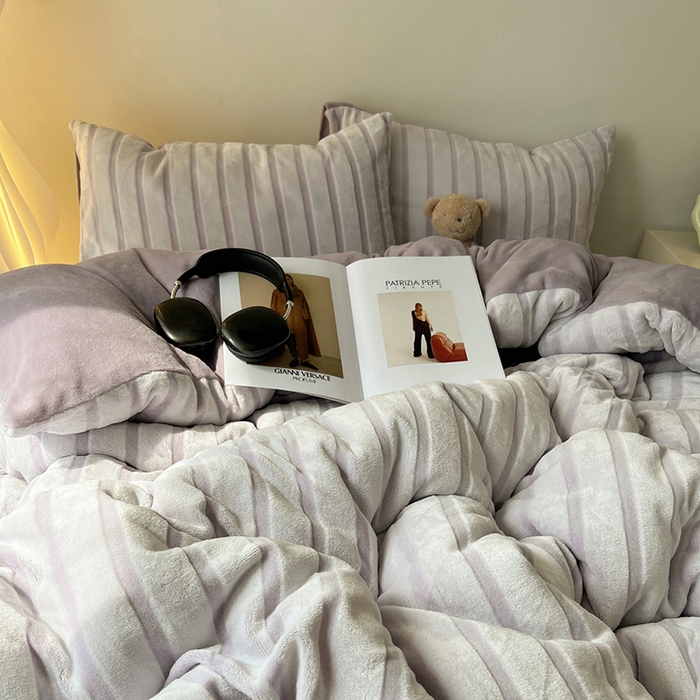 91家纺网 家纺一手货源 找家纺 三朵家纺 2025新款3D立体加厚雕花绒牛奶绒四件套-米兰系列 米兰-紫