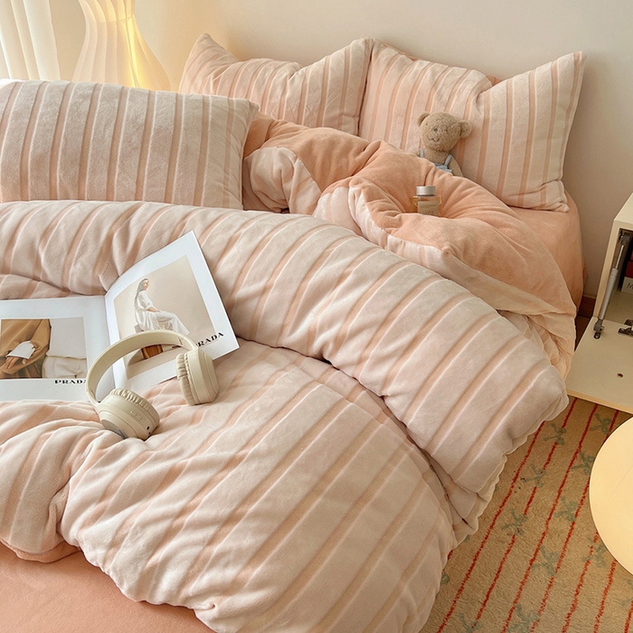 91家纺网 家纺一手货源 找家纺 三朵家纺 2025新款3D立体加厚雕花绒牛奶绒四件套-米兰系列 米兰-玉