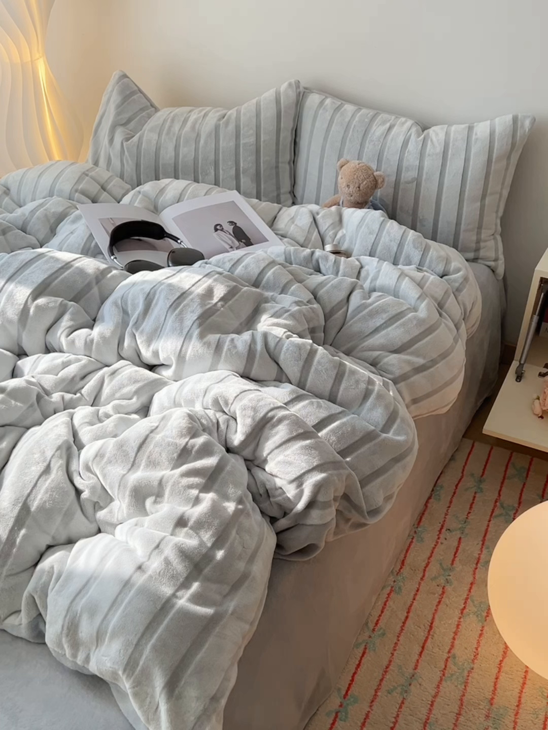 91家纺网 家纺一手货源 找家纺 （总）三朵家纺 2025新款3D立体加厚雕花绒牛奶绒四件套-米兰系列