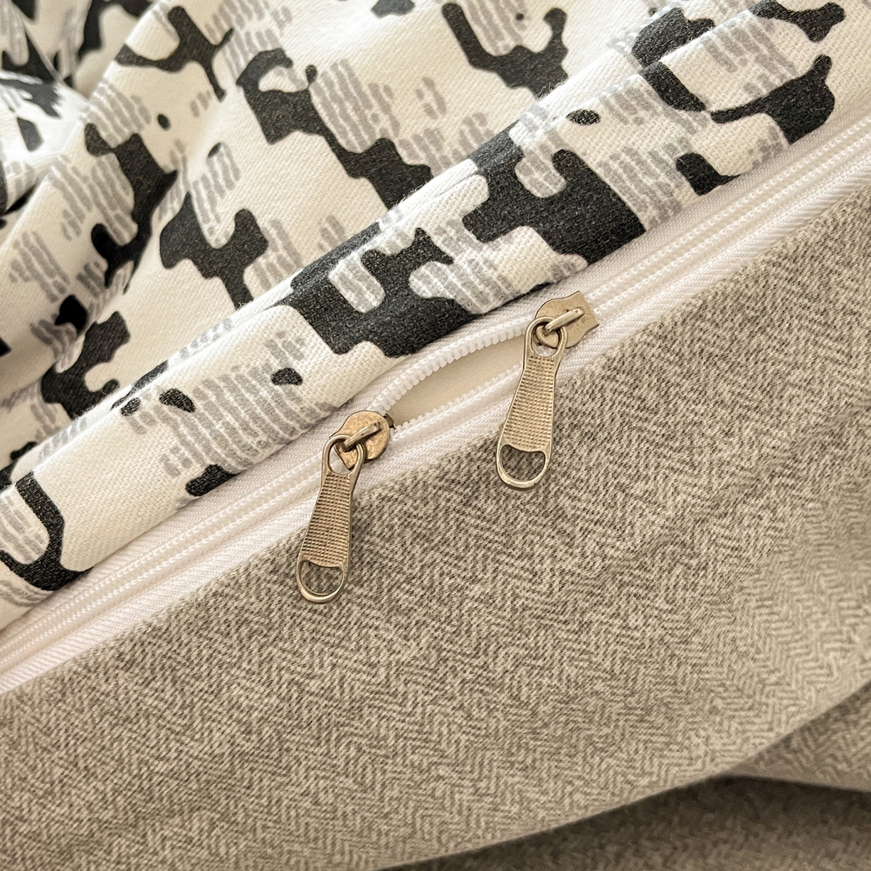 91家纺网 家纺一手货源 找家纺 小叮当家纺仓储工厂店 2025新款提供买家秀爆款花型不断货亲肤舒适原棉加厚磨毛四件套 麦语-灰