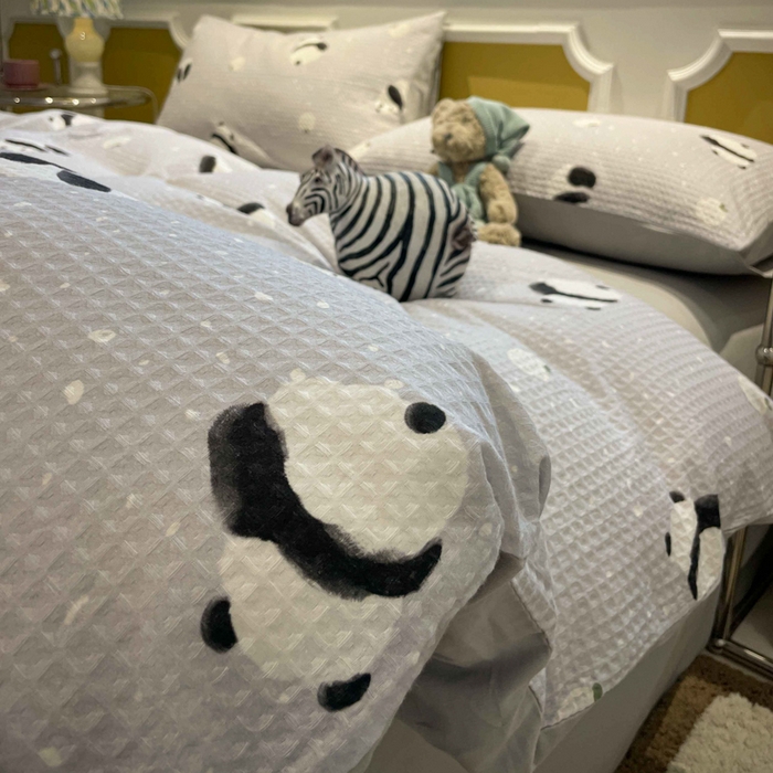 91家纺网 家纺一手货源 找家纺 小叮当家纺仓储工厂店 2025新款提供买家秀爆款花型不断货全棉纯棉A类华夫格印花磨毛四件套 苏潘达-灰