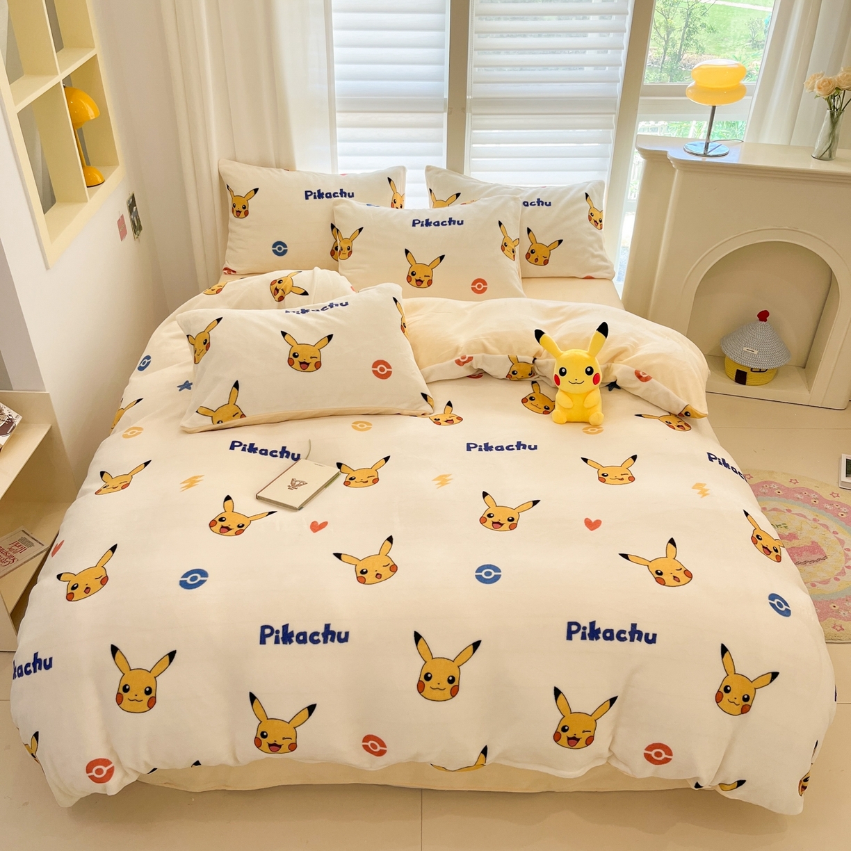 91家纺网 家纺一手货源 找家纺 （总）桃子家居 2025新款A类正版宝可梦授权皮卡丘大版卡通平网数码印花加厚高克重牛奶绒四件套