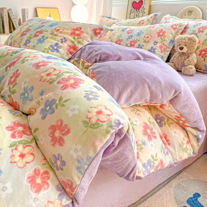 91家纺网 家纺一手货源 找家纺 简一 2025新款小清新牛奶绒印花四件套-花卉系列 花在云端