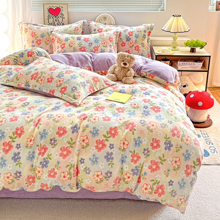 91家纺网 家纺一手货源 找家纺 简一 2025新款小清新牛奶绒印花四件套-花卉系列 花在云端