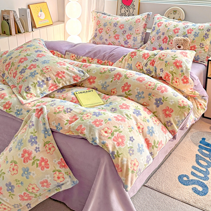 91家纺网 家纺一手货源 找家纺 简一 2025新款小清新牛奶绒印花四件套-花卉系列 花在云端