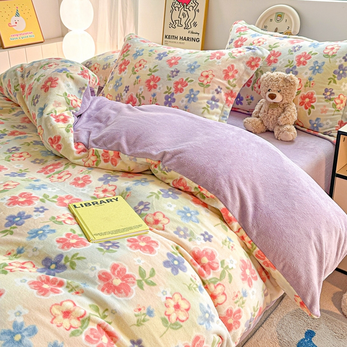 91家纺网 家纺一手货源 找家纺 简一 2025新款小清新牛奶绒印花四件套-花卉系列 花在云端