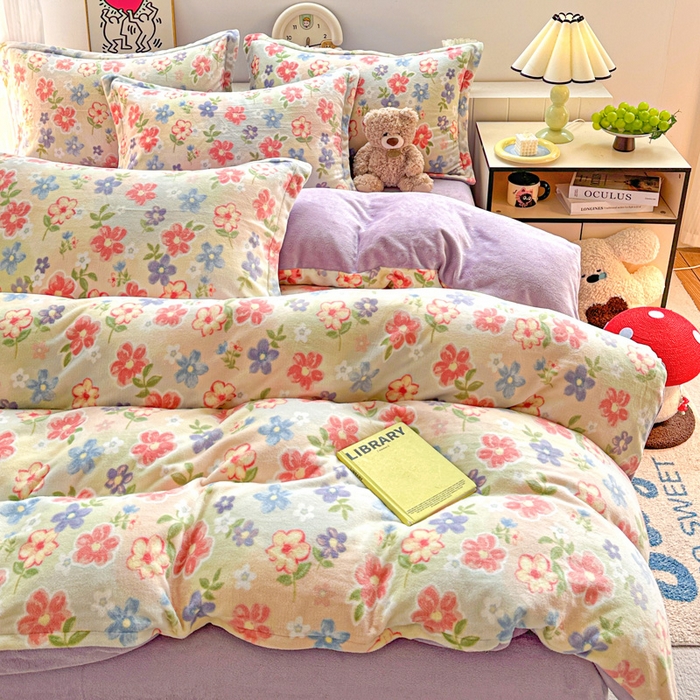 91家纺网 家纺一手货源 找家纺 简一 2025新款小清新牛奶绒印花四件套-花卉系列 花在云端