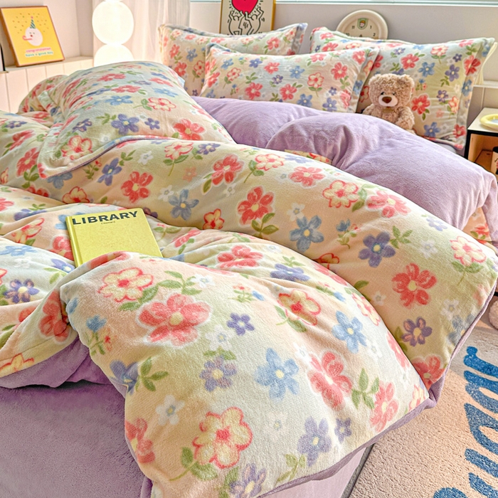 91家纺网 家纺一手货源 找家纺 简一 2025新款小清新牛奶绒印花四件套-花卉系列 花在云端