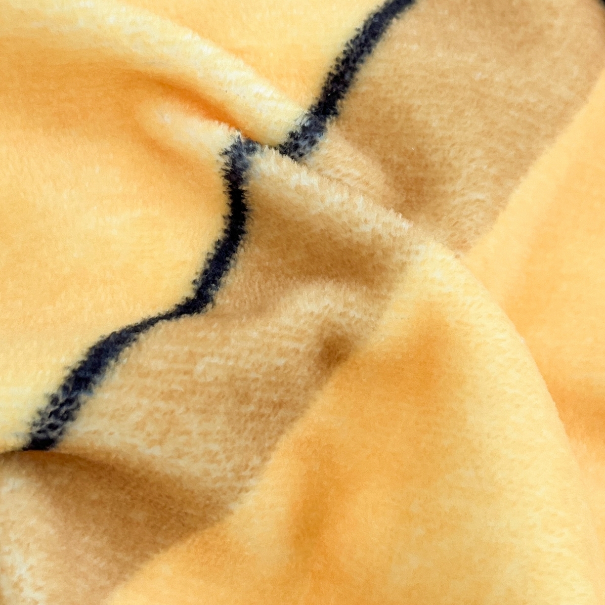 91家纺网 家纺一手货源 找家纺 桃子家居 2025新款A类正版宝可梦授权皮卡丘大版卡通平网数码印花加厚高克重牛奶绒四件套 绒大版套件-爱心皮卡丘