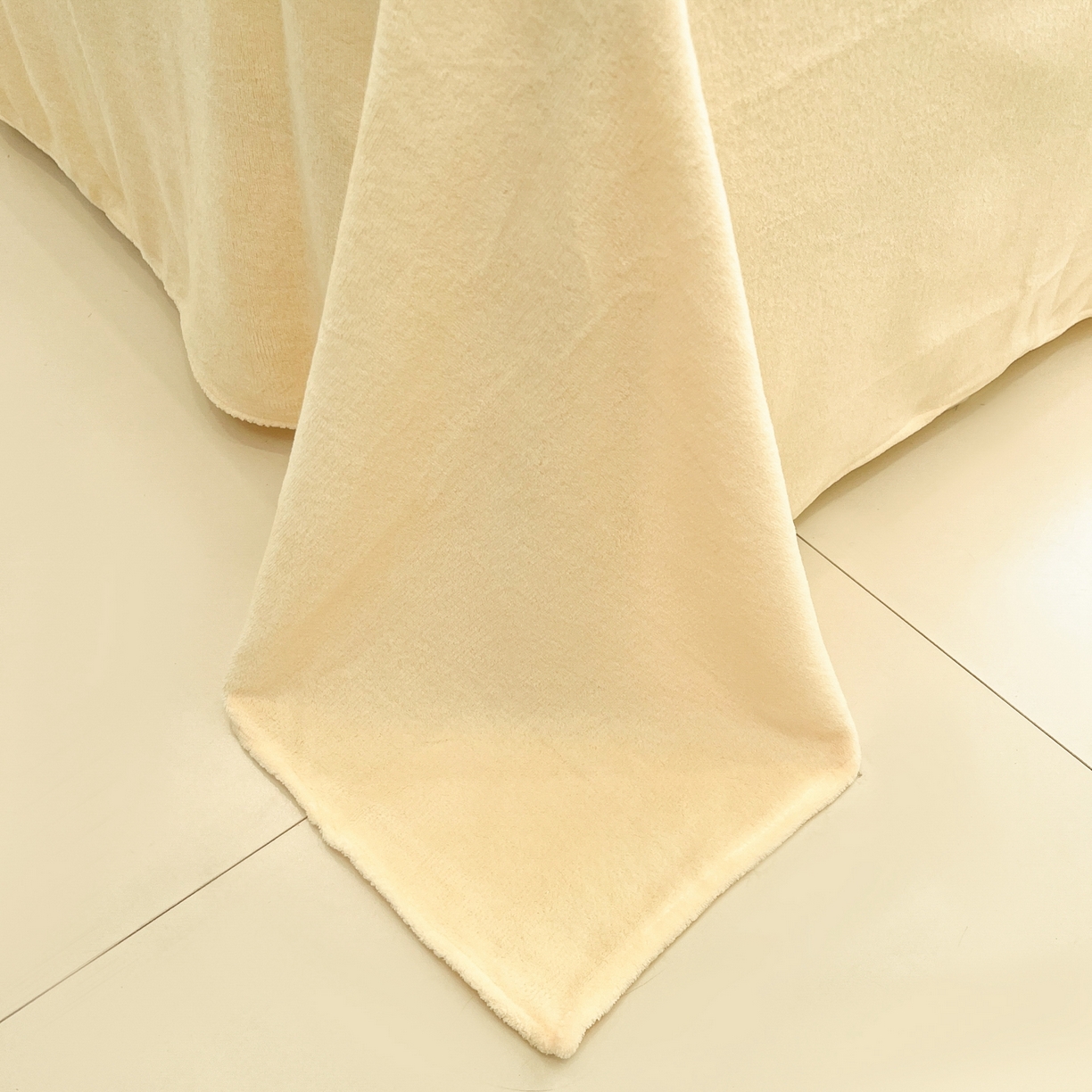 91家纺网 家纺一手货源 找家纺 桃子家居 2025新款A类正版宝可梦授权皮卡丘大版卡通平网数码印花加厚高克重牛奶绒四件套 绒小版-宝贝皮卡丘