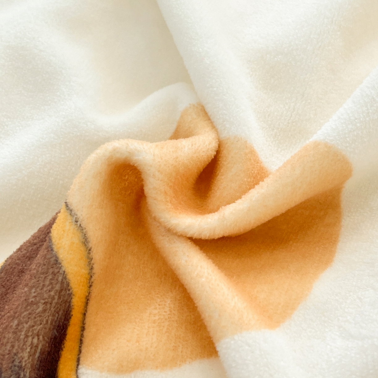 91家纺网 家纺一手货源 找家纺 桃子家居 2025新款A类正版宝可梦授权皮卡丘大版卡通平网数码印花加厚高克重牛奶绒四件套 绒小版-泡泡伊布