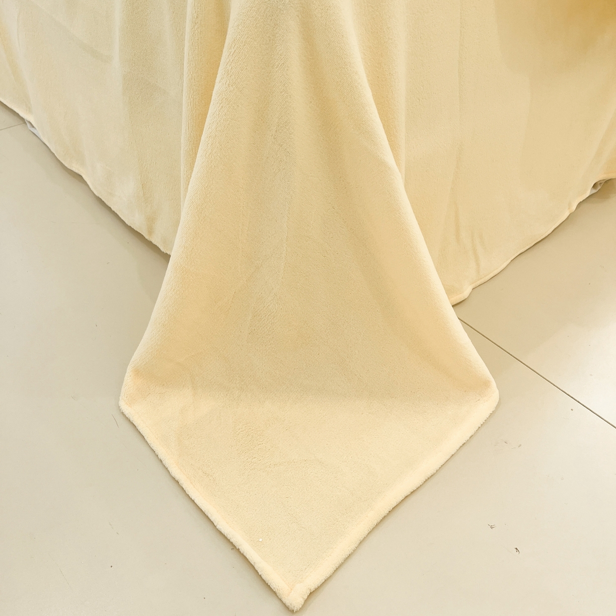 91家纺网 家纺一手货源 找家纺 桃子家居 2025新款A类正版宝可梦授权皮卡丘大版卡通平网数码印花加厚高克重牛奶绒四件套 绒小版-泡泡伊布