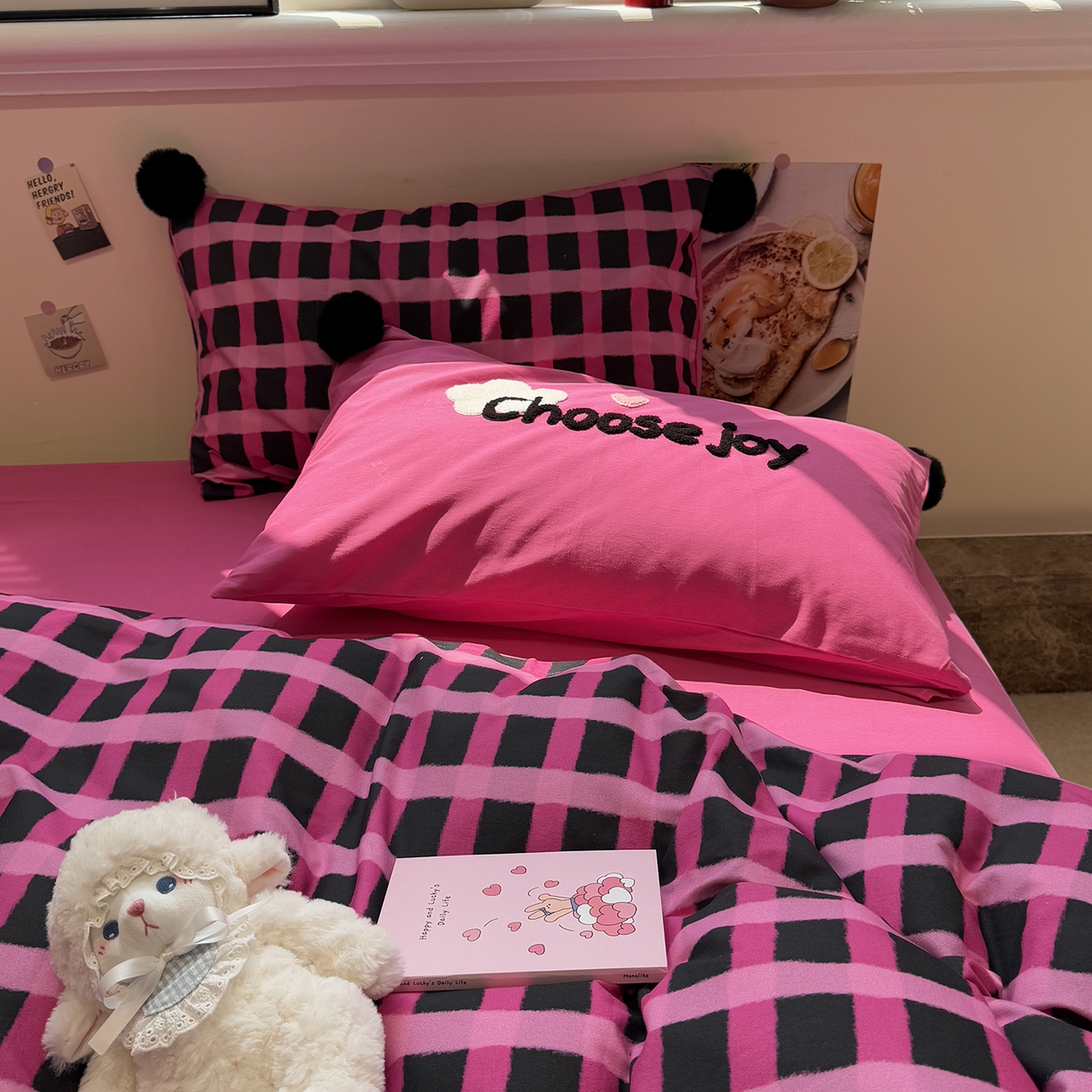 91家纺网 家纺一手货源 找家纺 呗旺鹿 2025新款全棉磨毛球球工艺款四件套 火龙果