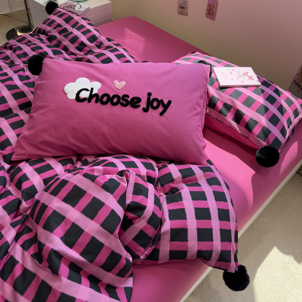 91家纺网 家纺一手货源 找家纺 （总）呗旺鹿 2025新款全棉磨毛球球工艺款四件套