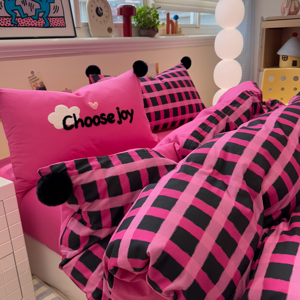 91家纺网 家纺一手货源 找家纺 呗旺鹿 2025新款全棉磨毛球球工艺款四件套 火龙果